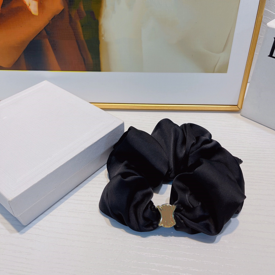 CE Faashion Scrunchies Hairbands Women Letter Print Hair Rubber Bands Designer Elastic Large intestine Ties Ropes Ponytail Holder
CE Faashion Scrunchies Hairbands Women Letter Print Hair Rubber Bands Designer Elastic Large intestine Ties Ropes Ponytail Holder