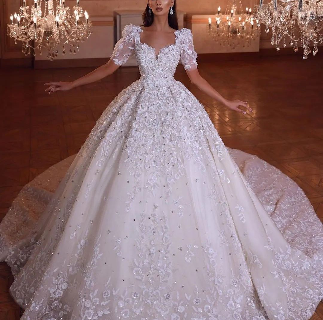 Princess Ball Gown Wedding Dresses Appliques V Neck Middle Sleeves Sparkling Sequins Beads Lace Ruffles 3D Flowers Floor Length Sparkling Bridal Gowns