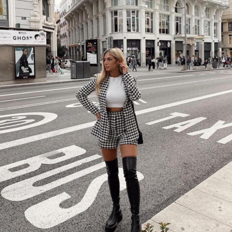 Women's Tracksuits XIKOM 2022 Autumn Women Two-Piece Set Houndstooth V Neck Slim Cardigan Blazer Coat Female Vintage High Waist Shorts, Pants
Women's Tracksuits XIKOM 2022 Autumn Women Two-Piece Set Houndstooth V Neck Slim Cardigan Blazer Coat Female Vintage High Waist Shorts, Pants