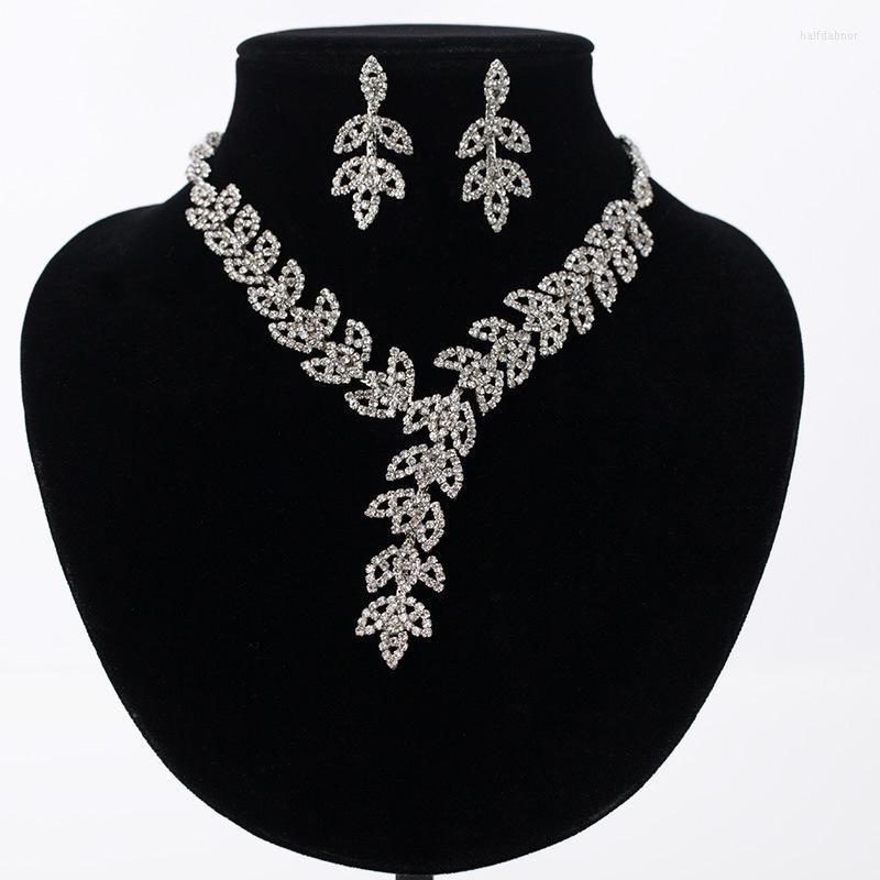 Necklace Earrings Set WN179 Fashion Leaves Rhinestones Bridal Wedding Jewelry, Picture shown
Necklace Earrings Set WN179 Fashion Leaves Rhinestones Bridal Wedding Jewelry, Picture shown