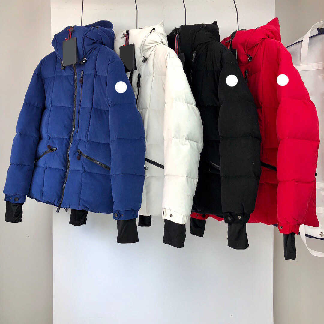 maya Designer Mens Down Jacket Embroidered Badge Corduroy Men's Winter Jackets Warm puffer Jackets Size /2/3/4/5, White
maya Designer Mens Down Jacket Embroidered Badge Corduroy Men's Winter Jackets Warm puffer Jackets Size /2/3/4/5, White