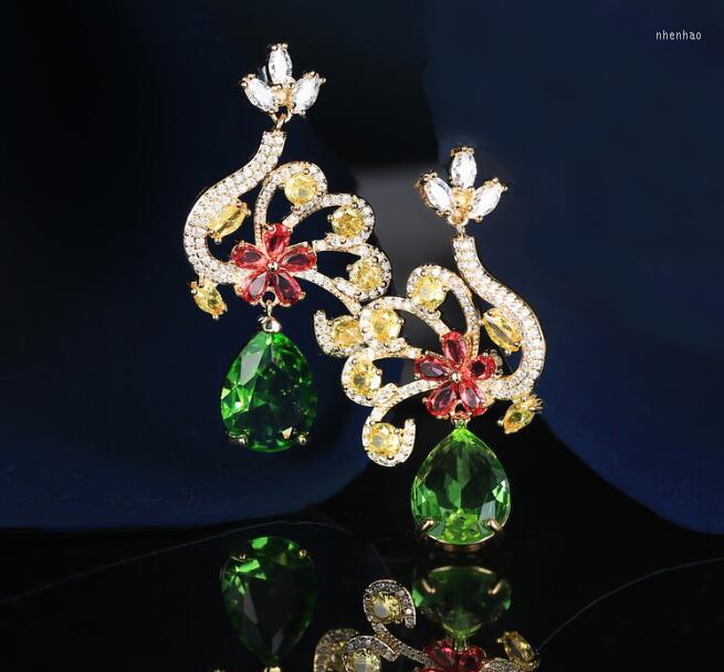 Dangle Earrings European Exaggerated Zircon High-end Long Temperament Water Drop Flower Ear Jewelry
Dangle Earrings European Exaggerated Zircon High-end Long Temperament Water Drop Flower Ear Jewelry