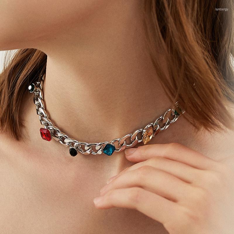 Choker Lifefontier Punk Colorful Crystal Rhinestone Necklaces For Women Silver Color Metal Thick Cuban Chain Necklace Jewelry
Choker Lifefontier Punk Colorful Crystal Rhinestone Necklaces For Women Silver Color Metal Thick Cuban Chain Necklace Jewelry