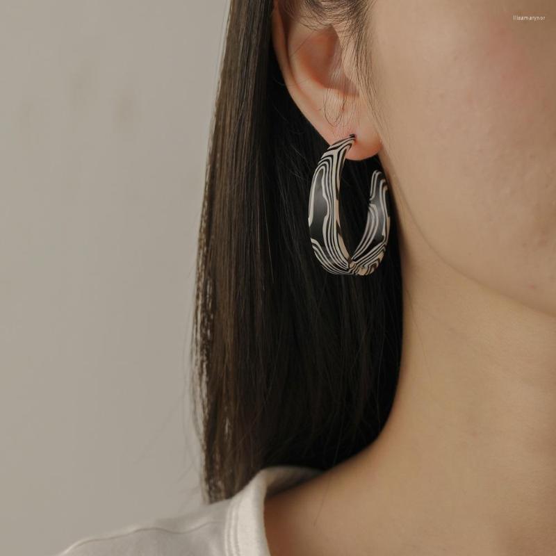 Hoop Earrings Large Round Black White Big Fashion Simple For Women Girl 925 Silver Piercing Jewelry Circle Stud Earring
Hoop Earrings Large Round Black White Big Fashion Simple For Women Girl 925 Silver Piercing Jewelry Circle Stud Earring