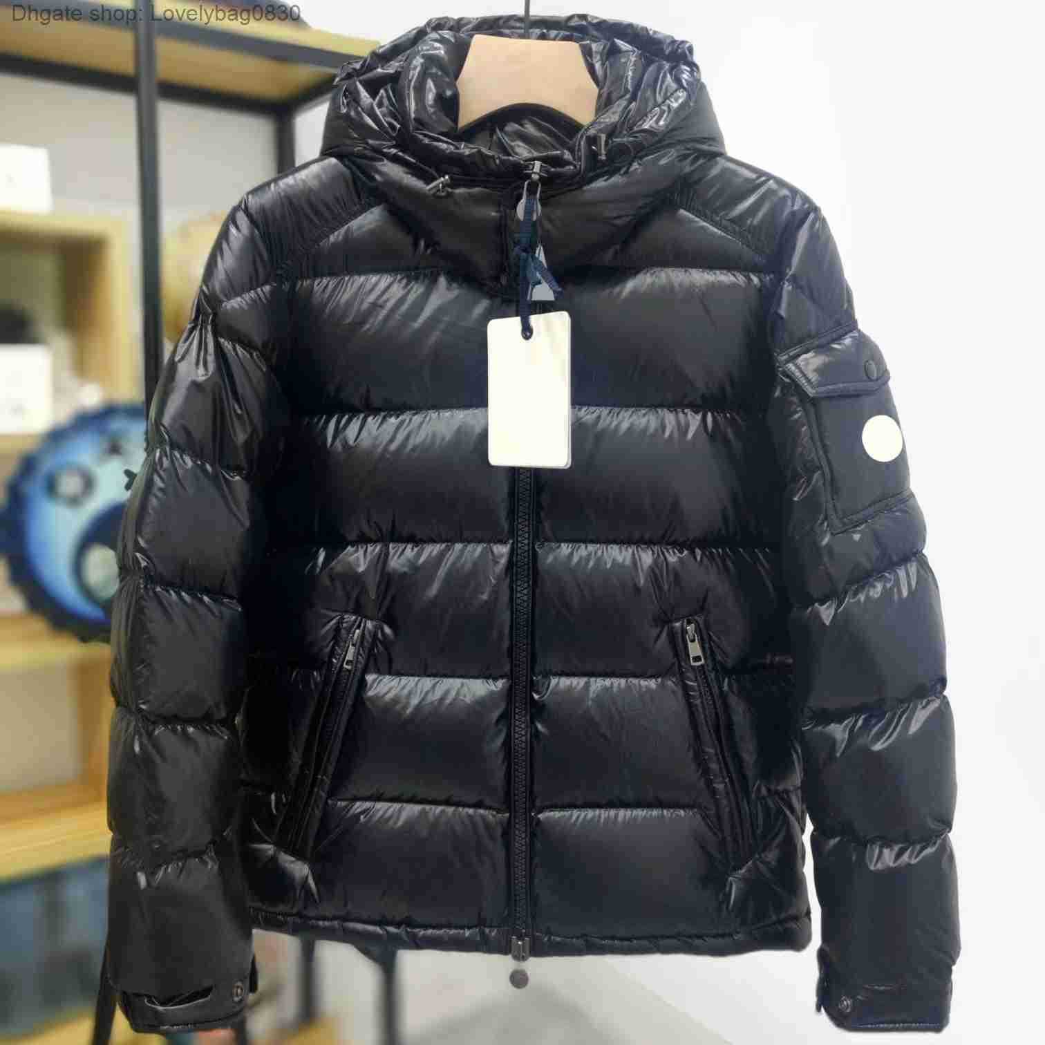 Designer Maya Mens Down Jackets Luxurious Classic Embroidered Badge Outerwear coats Padded Hooded winter Jacket Parkas
Designer Maya Mens Down Jackets Luxurious Classic Embroidered Badge Outerwear coats Padded Hooded winter Jacket Parkas