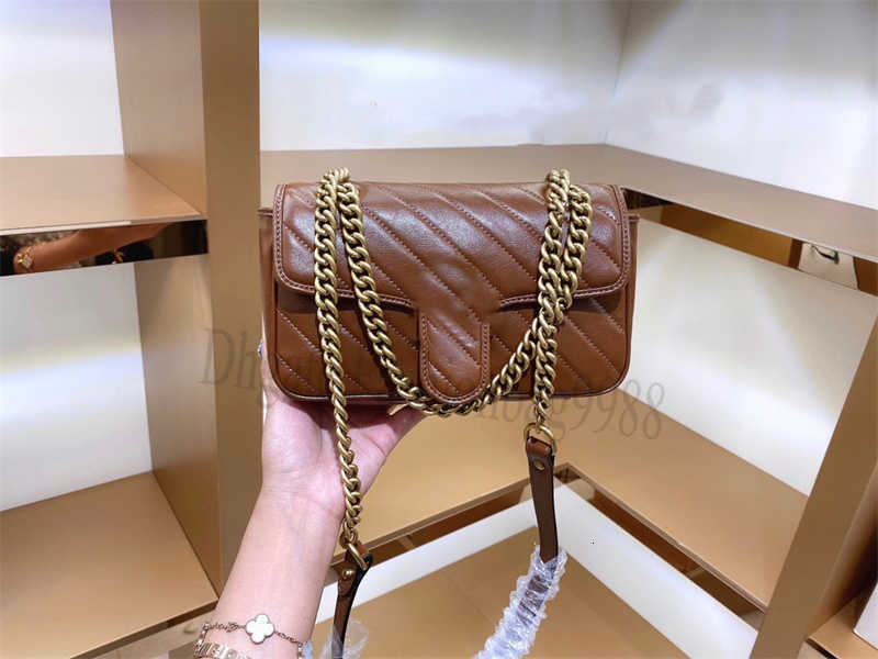 clutch 2022 Women Hot Lady Designers Bags luxurys love handbag Classical tote CrossBody Handbags Shoulder marmont bag purse Chains Shopping, Style 9.1 with logo 27cm
clutch 2022 Women Hot Lady Designers Bags luxurys love handbag Classical tote CrossBody Handbags Shoulder marmont bag purse Chains Shopping, Style 9.1 with logo 27cm