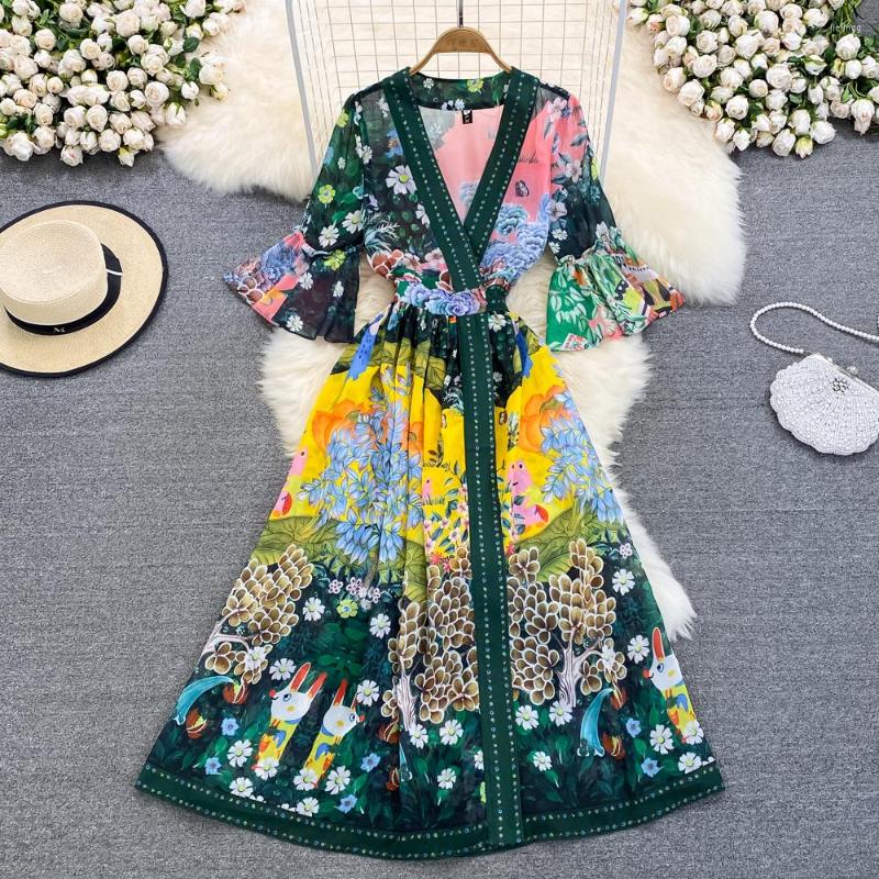 Casual Dresses SuperAen 2022 Summer V-neck Flare Sleeves Waist Slimming A-line Dress Elegant Holiday Big Swing Long, Green
Casual Dresses SuperAen 2022 Summer V-neck Flare Sleeves Waist Slimming A-line Dress Elegant Holiday Big Swing Long, Green