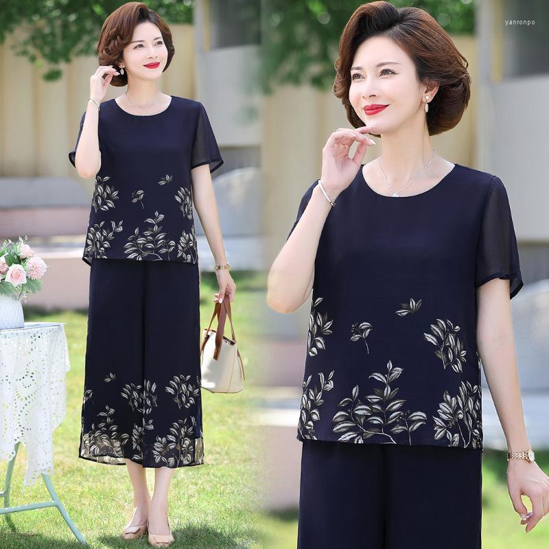 Women's Two Piece Pants Women's Fdfklak Retro Middle Aged Mother Set Printed Short Sleeve Shirt Wide Leg Cropped Pant Chiffon Elderly, Navy
Women's Two Piece Pants Women's Fdfklak Retro Middle Aged Mother Set Printed Short Sleeve Shirt Wide Leg Cropped Pant Chiffon Elderly, Navy