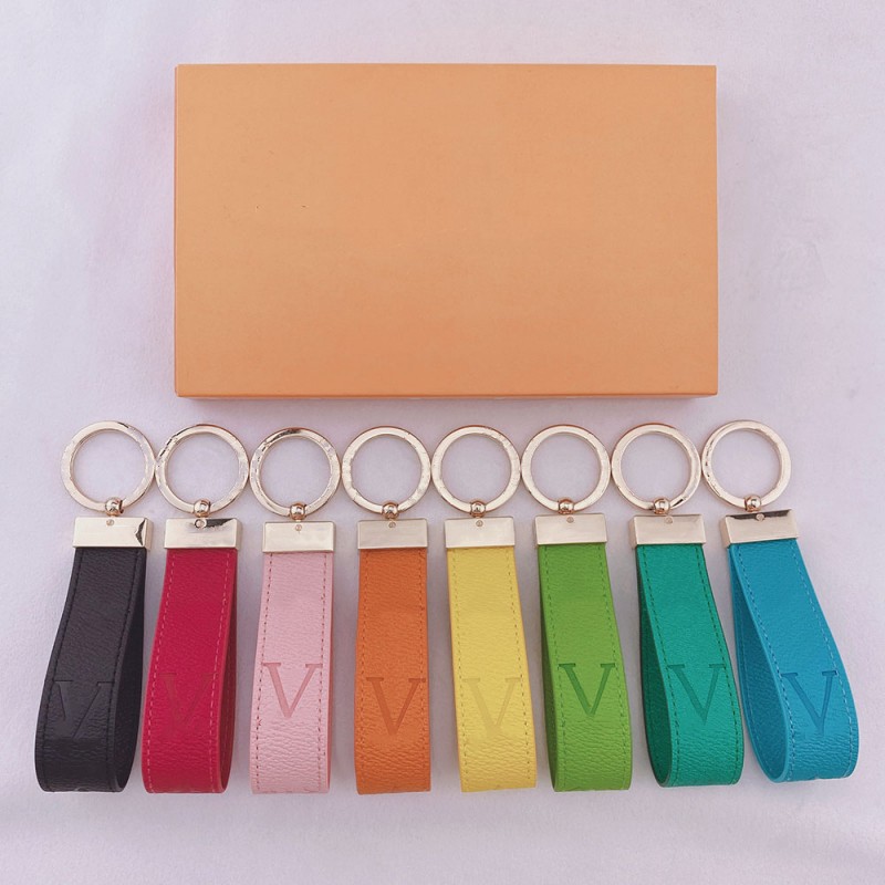 2022 Designer Keychains Luxury Brand Key Chain PU Leather Animal Bag Pendant Charm Girls Cars Keyrings Chains Holder Fashion Women Key Ring Jewelry L003058V
2022 Designer Keychains Luxury Brand Key Chain PU Leather Animal Bag Pendant Charm Girls Cars Keyrings Chains Holder Fashion Women Key Ring Jewelry L003058V