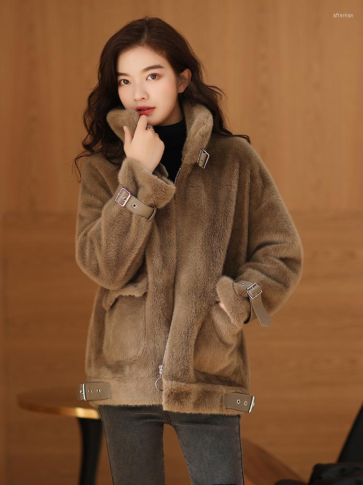 Women' Fur 2022 Women Autumn Winter Fashion Faux Mink Jackets Female Imitation Warm Outwear Ladies Stand Collar Solid Coats P714, Auburn
Women' Fur 2022 Women Autumn Winter Fashion Faux Mink Jackets Female Imitation Warm Outwear Ladies Stand Collar Solid Coats P714, Auburn