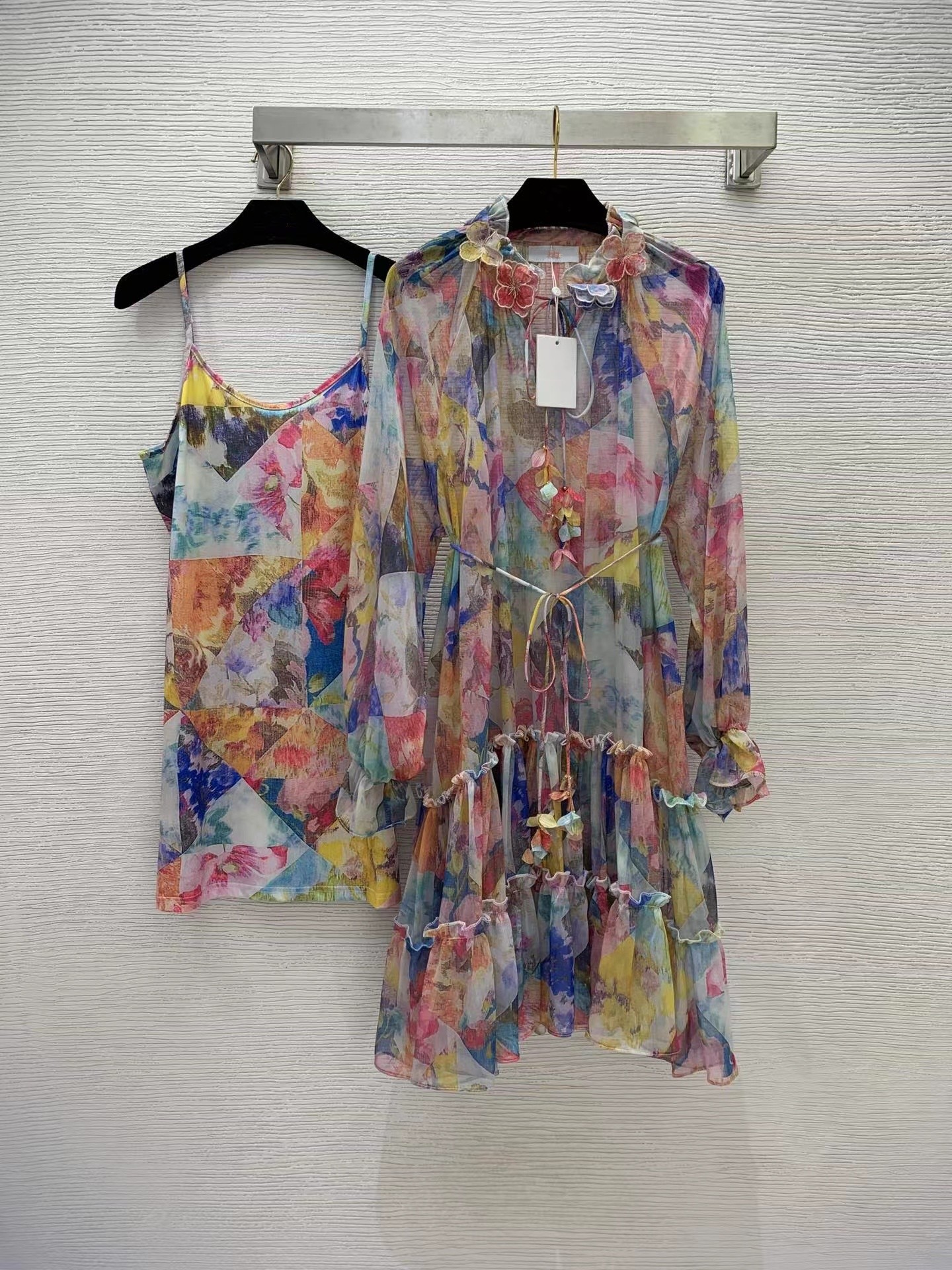 Milan Runway Dress 2022 Autumn O Neck Long Sleeve Print Fashion Designer Dresses Brand Same Style Dress 1030-3, Picture color
Milan Runway Dress 2022 Autumn O Neck Long Sleeve Print Fashion Designer Dresses Brand Same Style Dress 1030-3, Picture color