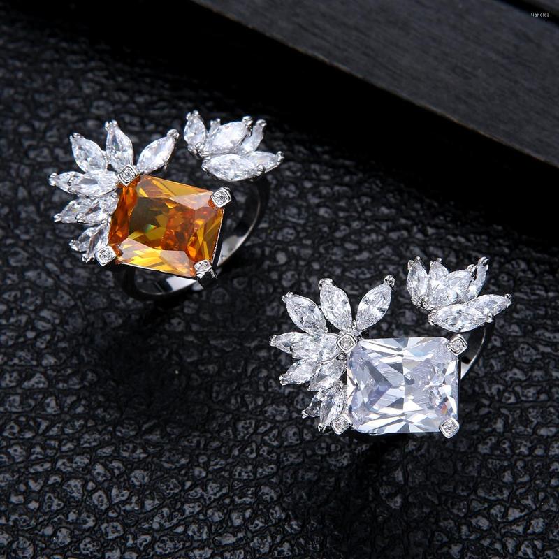 Wedding Rings Luxury Cubic Zirconia For Women Bridal Engagement Jewelry CZ Femmale Accessories Wholesale Finger J1893
Wedding Rings Luxury Cubic Zirconia For Women Bridal Engagement Jewelry CZ Femmale Accessories Wholesale Finger J1893