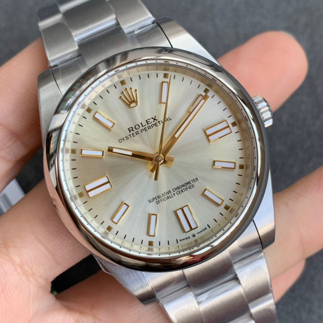 Rolex AAA 3A Quality Brand Watches 41mm Men With Original Green Box 115200 Automatic Mechanical Sapphire Glass Rolexwatch A03, Sliver blue
Rolex AAA 3A Quality Brand Watches 41mm Men With Original Green Box 115200 Automatic Mechanical Sapphire Glass Rolexwatch A03, Sliver blue