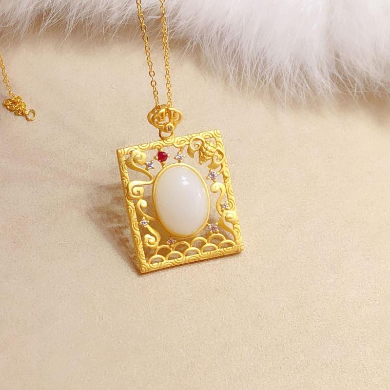 Pendant Necklaces Hetian White Jade Egg Clavicle Chain Court Wind Xiangyun Joker Female Jewelry
Pendant Necklaces Hetian White Jade Egg Clavicle Chain Court Wind Xiangyun Joker Female Jewelry