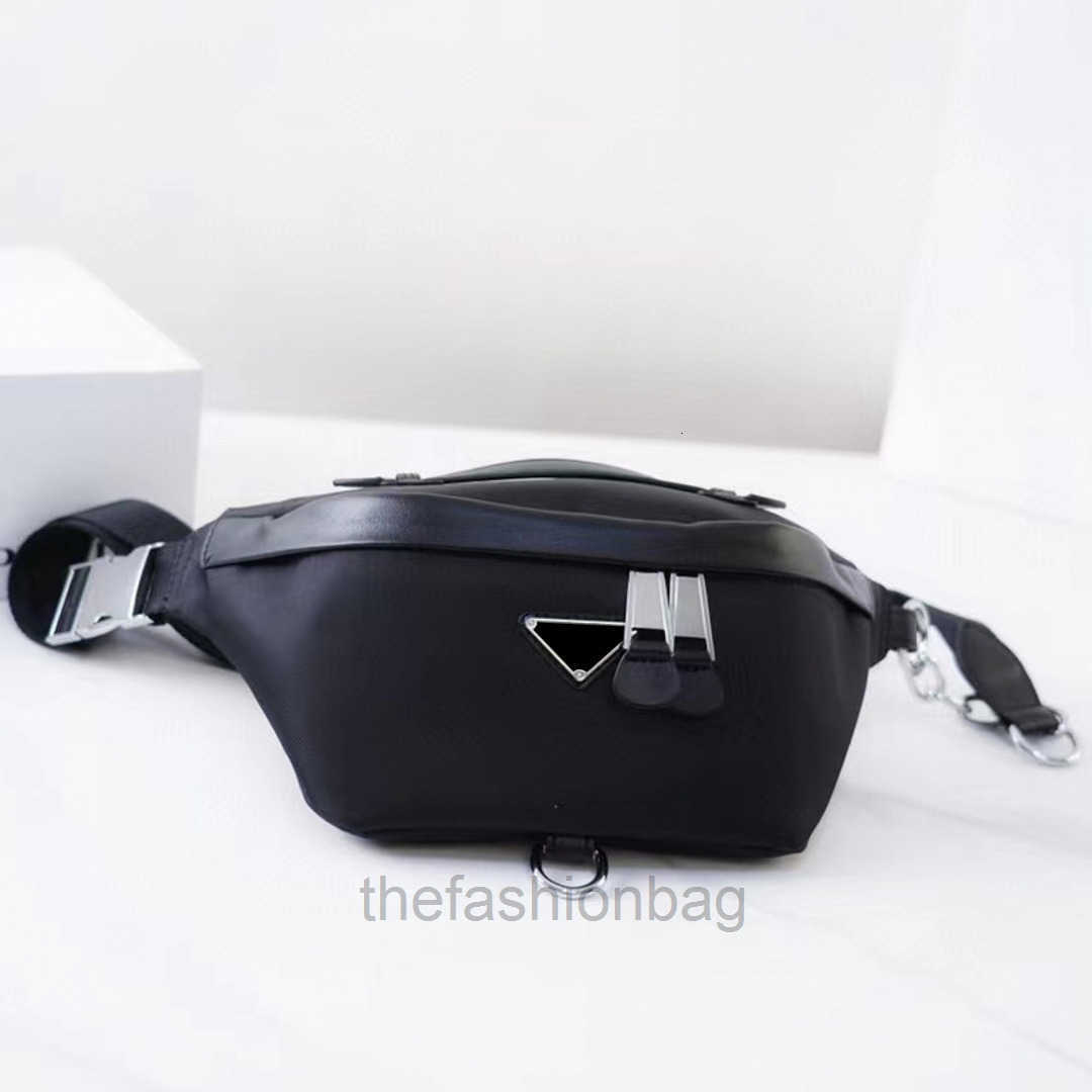 Luxury Designers Waist Bags Classic Black Cellphone Case Canvas Nylon Large and Small Style BumBag Belt Handbags High QualityDesigner, White
Luxury Designers Waist Bags Classic Black Cellphone Case Canvas Nylon Large and Small Style BumBag Belt Handbags High QualityDesigner, White