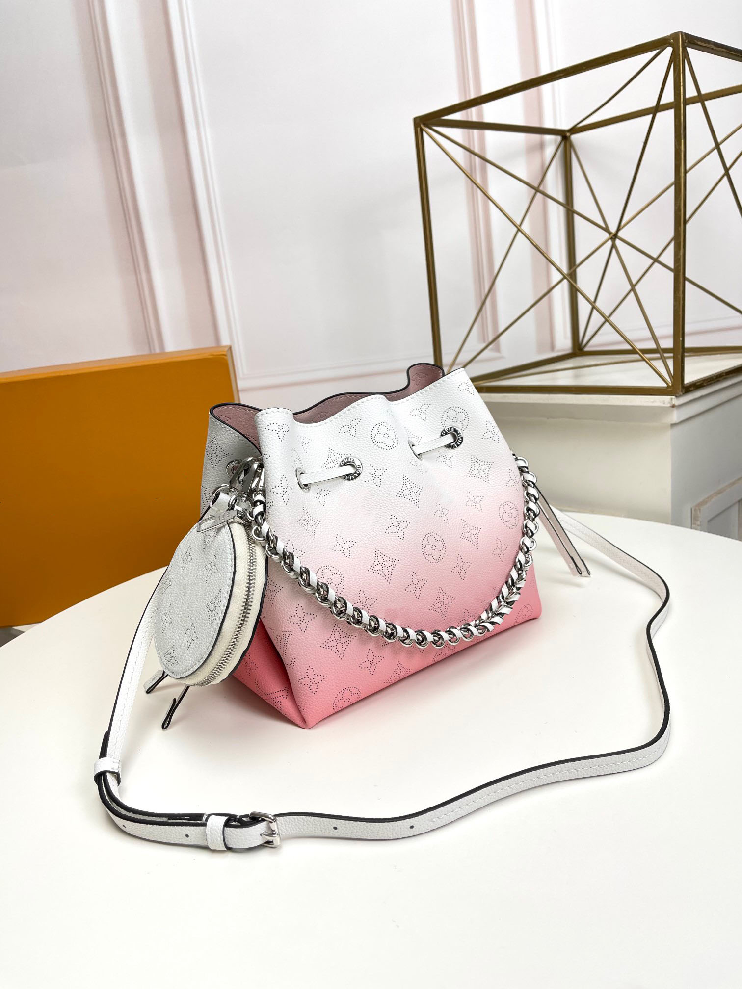 New Crossbody Gradient colour Mahina leather bella bucket bag with removable coin purse women Hollow Out perforated pattern Drawstring Bags attached wallet, Surprise gifts
New Crossbody Gradient colour Mahina leather bella bucket bag with removable coin purse women Hollow Out perforated pattern Drawstring Bags attached wallet, Surprise gifts