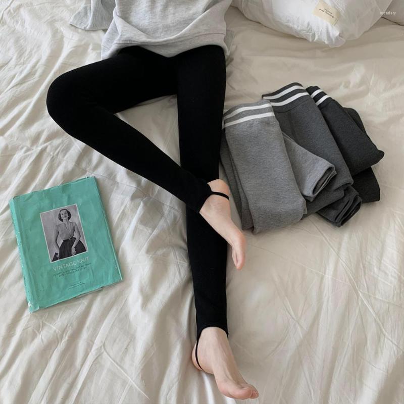 Women's Leggings Korean Women Stretchy High Elastic Skinny Cotton Velvet Thickened Stepping Pants, Black safe pants
Women's Leggings Korean Women Stretchy High Elastic Skinny Cotton Velvet Thickened Stepping Pants, Black safe pants