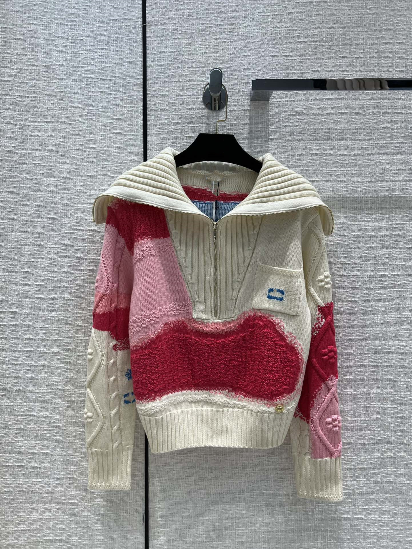 Women's Sweaters Luxury designer designed ski series new half zipper sweaterr, Ivory
Women's Sweaters Luxury designer designed ski series new half zipper sweaterr, Ivory