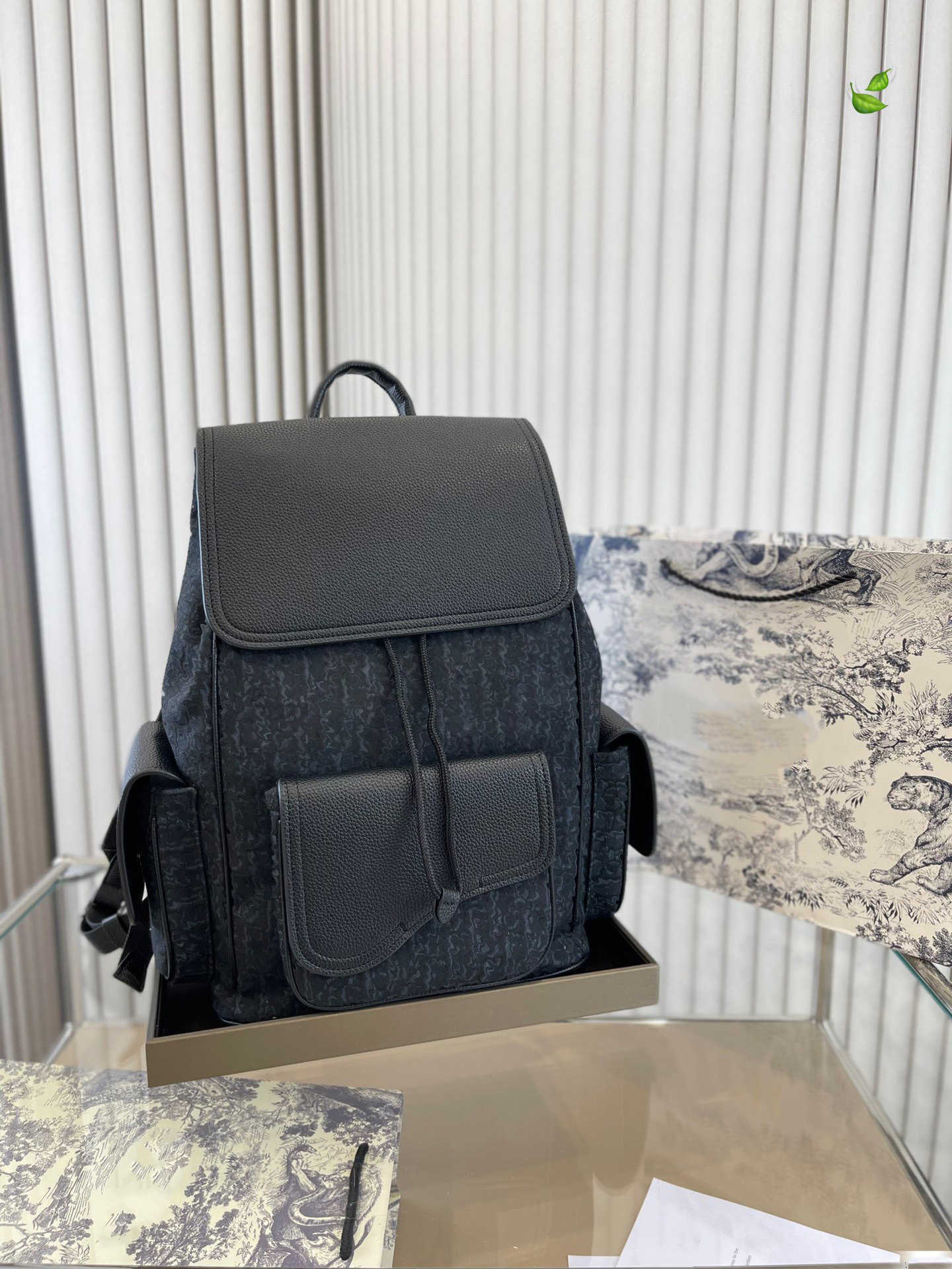 Explorer backpack Fashion New High-Quality Portable Temperament Handbags Designer Bag Crossbody Bags Famous Designers Brands, Welcome to purchase
Explorer backpack Fashion New High-Quality Portable Temperament Handbags Designer Bag Crossbody Bags Famous Designers Brands, Welcome to purchase