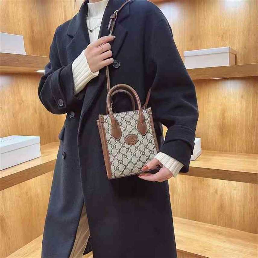 Bags 2022 new family mini tote bag women's shoulder cross hand piano spectrum leather Purses, Beige
Bags 2022 new family mini tote bag women's shoulder cross hand piano spectrum leather Purses, Beige