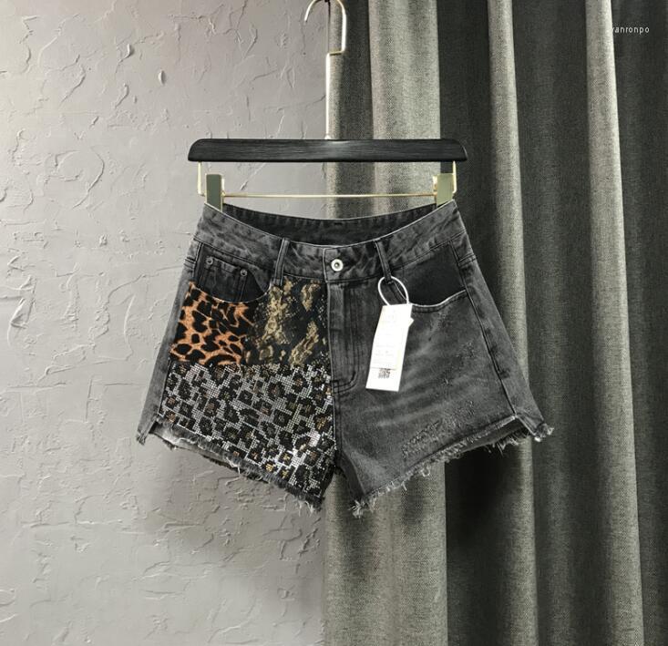 Women' Shorts Women' Black Grey Denim For Women 2022 Spring Summer Heavy Embroidery Drilling Retro Wide Leg Leopard Print, Dark grey
Women' Shorts Women' Black Grey Denim For Women 2022 Spring Summer Heavy Embroidery Drilling Retro Wide Leg Leopard Print, Dark grey
