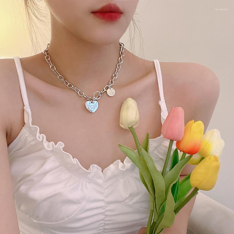 Chains Punk Hip Hop Link Chain Necklace With Metal Heart Tag Pendant Stainless Steel Simple Chokers Statement Fashion Jewelry Collar
Chains Punk Hip Hop Link Chain Necklace With Metal Heart Tag Pendant Stainless Steel Simple Chokers Statement Fashion Jewelry Collar