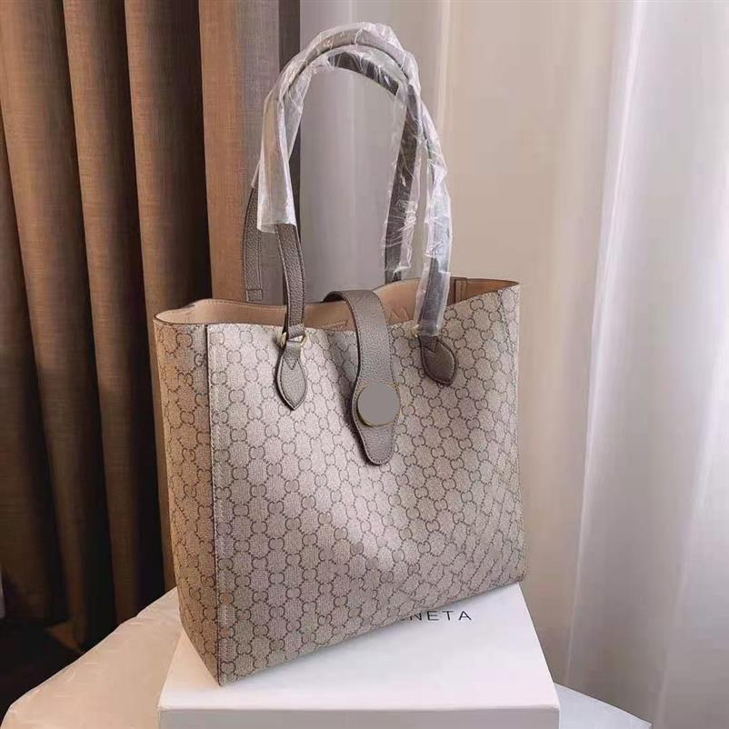 High quality women's Shopping Bags female Leather handbags men woman purse wallet crossbody totes Unisex messenger fashion la245h, Size:35*32cm with logo
High quality women's Shopping Bags female Leather handbags men woman purse wallet crossbody totes Unisex messenger fashion la245h, Size:35*32cm with logo