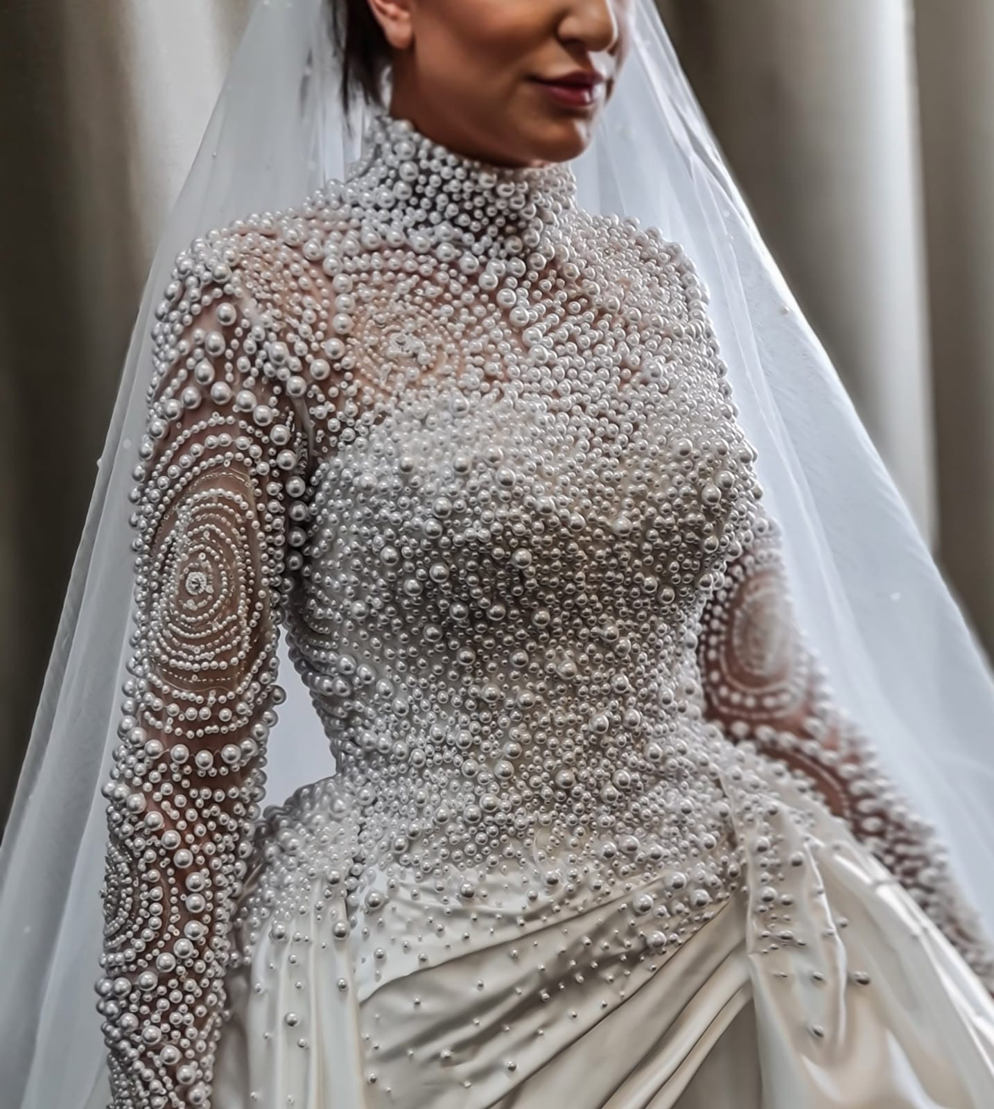 Luxury Pearls Beaded Dubai Wedding Gowns High Neck Long Sleeves White Satin Bridal Dresses Detachable Train Custom Made 2023 Bride Mermaid Robe De Mar