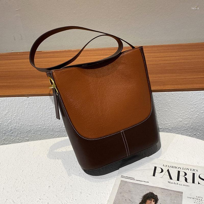 Evening Bags 2022 Leather HandBags High-Quality One-Shoulder Large-Capacity Fashion Bucket Bag Designer Luxury Handbag Trend, Black
Evening Bags 2022 Leather HandBags High-Quality One-Shoulder Large-Capacity Fashion Bucket Bag Designer Luxury Handbag Trend, Black