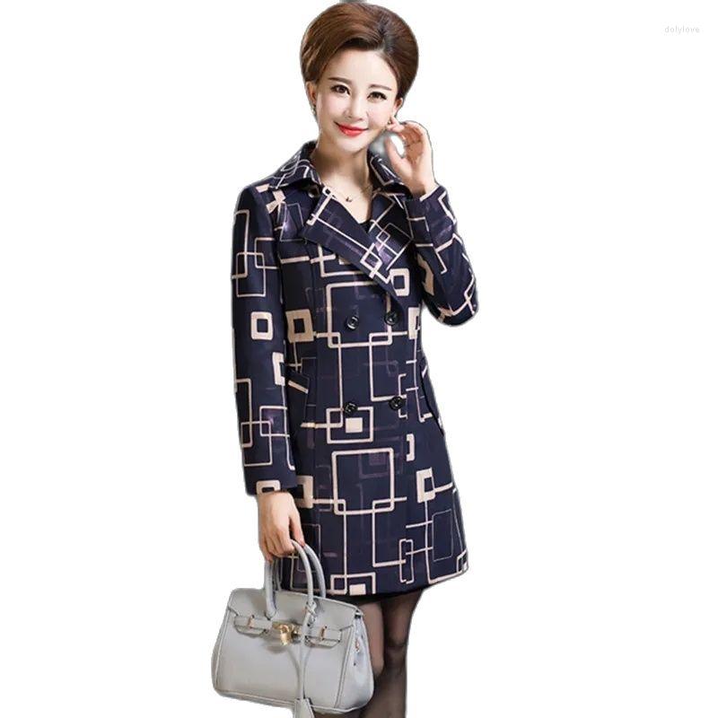 Women's Trench Coats Middle-Aged Mother's Spring Autumn High End Coat 2022 Women's Tops 40-50 Years Old Medium And Long, Flower 2
Women's Trench Coats Middle-Aged Mother's Spring Autumn High End Coat 2022 Women's Tops 40-50 Years Old Medium And Long, Flower 2