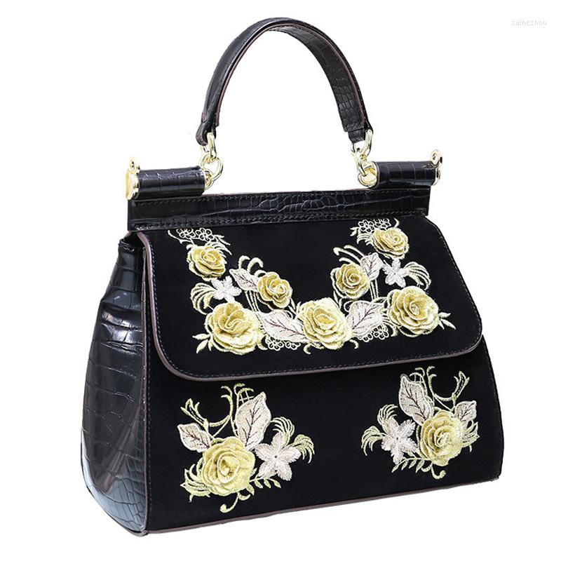 Evening Bags 2022 Classic Luxurious Embroidery Flower Frame Women Handbag And Purse Floral Crocodile Shoulder Totes Messenger Bag, Black
Evening Bags 2022 Classic Luxurious Embroidery Flower Frame Women Handbag And Purse Floral Crocodile Shoulder Totes Messenger Bag, Black