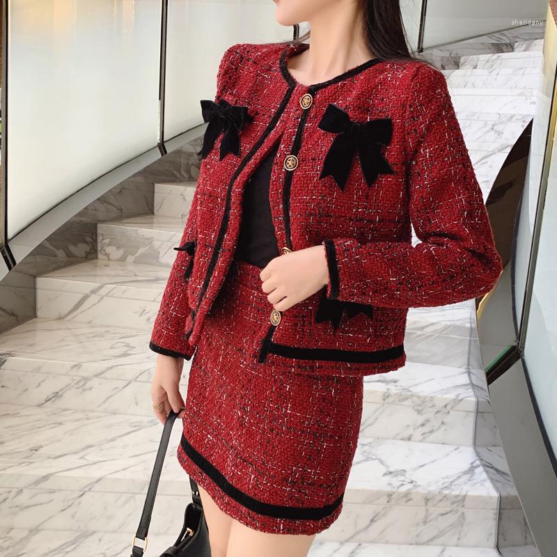 Work Dresses 2022 Autumn High Quality Women Two Piece Outfits Chic Bow Tweed Coat Jacket And Fashion Mini Skirt Suit Vintage 2 Sets, Picture color
Work Dresses 2022 Autumn High Quality Women Two Piece Outfits Chic Bow Tweed Coat Jacket And Fashion Mini Skirt Suit Vintage 2 Sets, Picture color