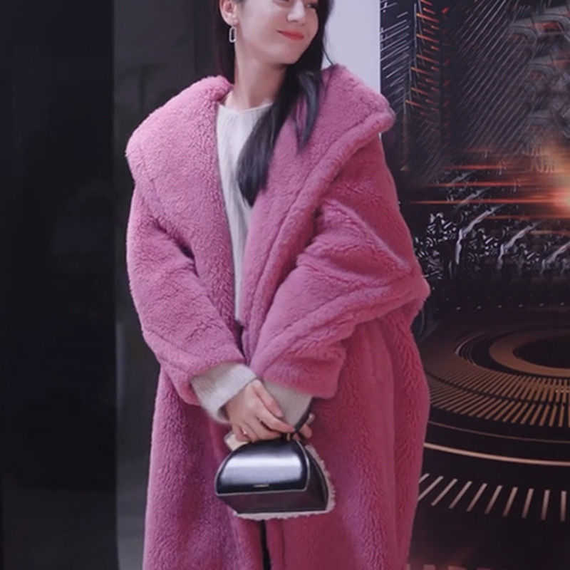 ladies woolen coats max designer cashmere coat long jackets cardigan high quality warm fashion jacket versatile, Gongbeige
ladies woolen coats max designer cashmere coat long jackets cardigan high quality warm fashion jacket versatile, Gongbeige