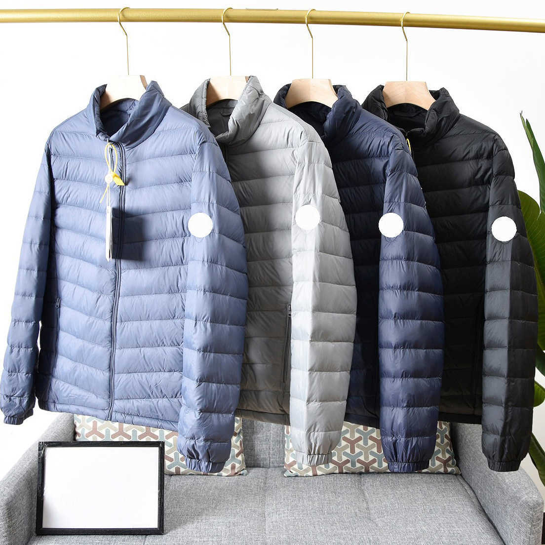 Maya Designer Men's Down jacket Embroidered badge winter jacks Warm puffer jacks size /L/XL/XXL/XXXL, Supplement (not shipped separately)
Maya Designer Men's Down jacket Embroidered badge winter jacks Warm puffer jacks size /L/XL/XXL/XXXL, Supplement (not shipped separately)