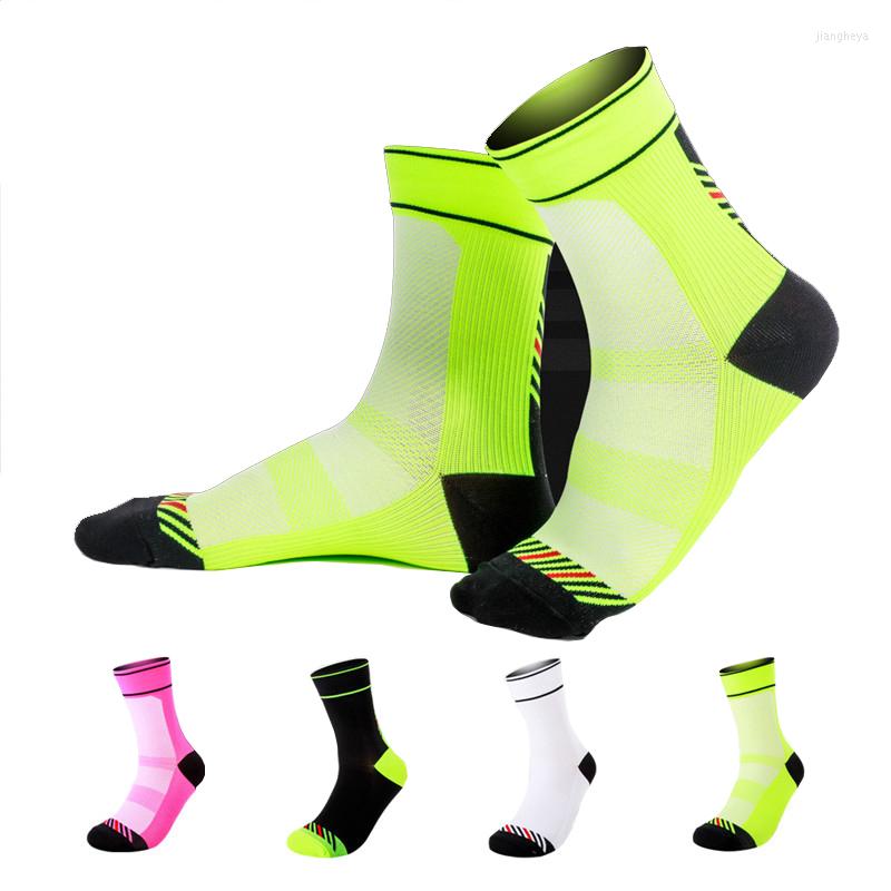 Sports Socks Professional Cycling Men Women Anti-sweat Outdoor Running Basketball Bicycle Bike Racing M L, Black
Sports Socks Professional Cycling Men Women Anti-sweat Outdoor Running Basketball Bicycle Bike Racing M L, Black