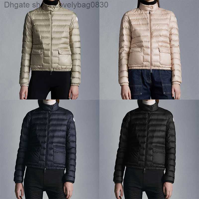 Designer Women's Down Jackets Embroidered Letter Badge Women LANS Stand Collar Lightweight Outerwear Winter Coat 8 Colors puffer jacket, Blue
Designer Women's Down Jackets Embroidered Letter Badge Women LANS Stand Collar Lightweight Outerwear Winter Coat 8 Colors puffer jacket, Blue
