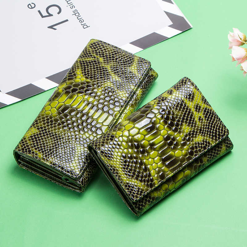 Wallet Female Coin Purse Genuine Leather Long Women Serpentine Design Phone Purses For Ladies Cardholder Clutch Money Bag 221030, Green short
Wallet Female Coin Purse Genuine Leather Long Women Serpentine Design Phone Purses For Ladies Cardholder Clutch Money Bag 221030, Green short