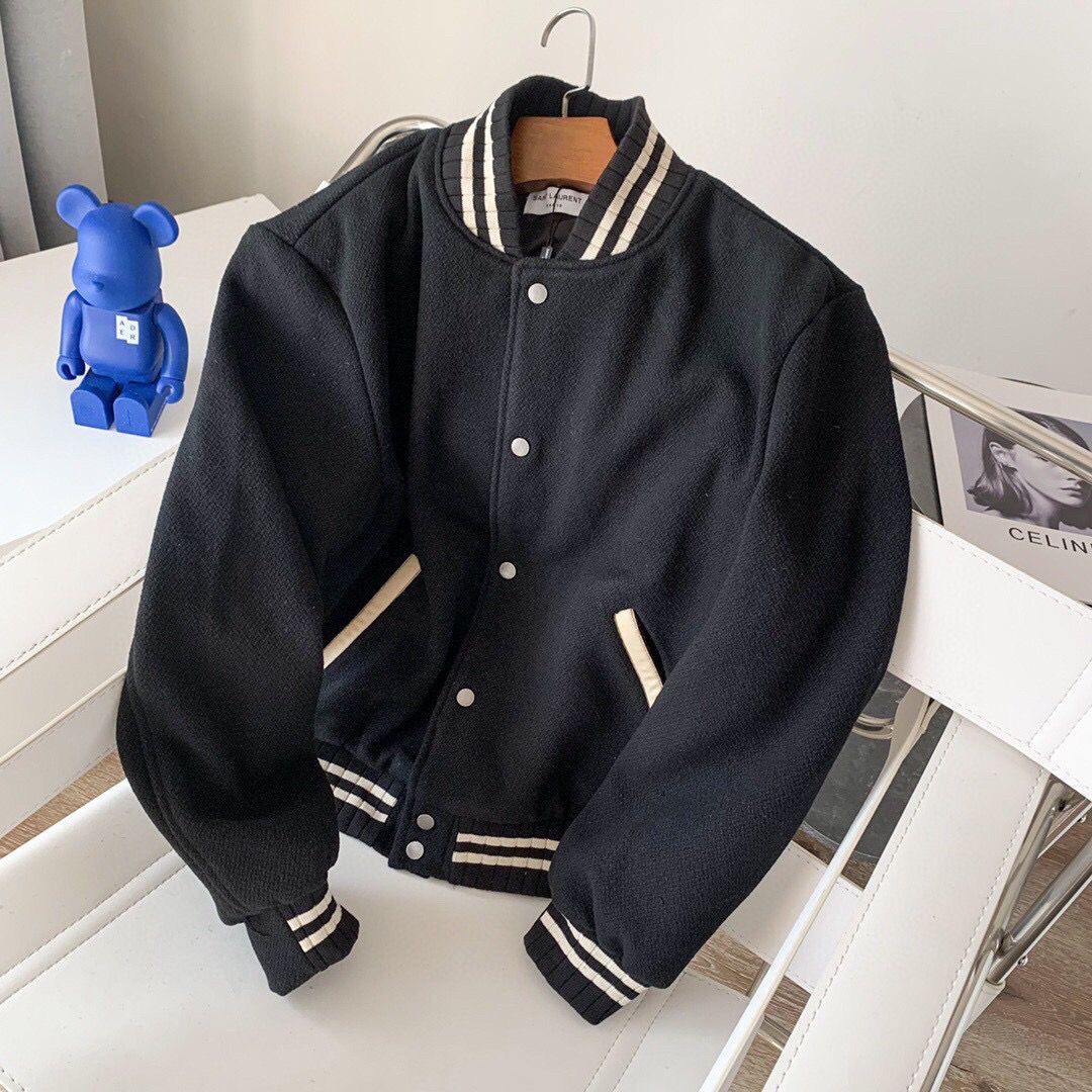 The latest designer men's and women's jackets Spring ands autumn fashion casual jackets High end luxury fabrics, Black
The latest designer men's and women's jackets Spring ands autumn fashion casual jackets High end luxury fabrics, Black