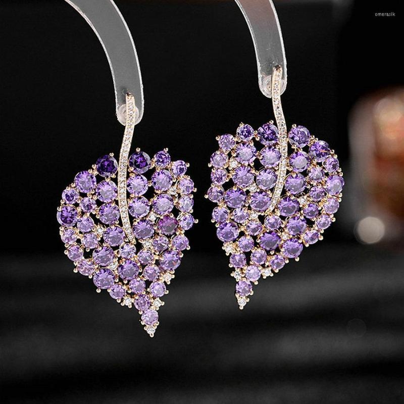 Dangle Earrings 1 Pair Hollowed Leaf Drop Flesh Fully-Jewelled Women Party Accessory Gift Trendy Ear Jewelry
Dangle Earrings 1 Pair Hollowed Leaf Drop Flesh Fully-Jewelled Women Party Accessory Gift Trendy Ear Jewelry