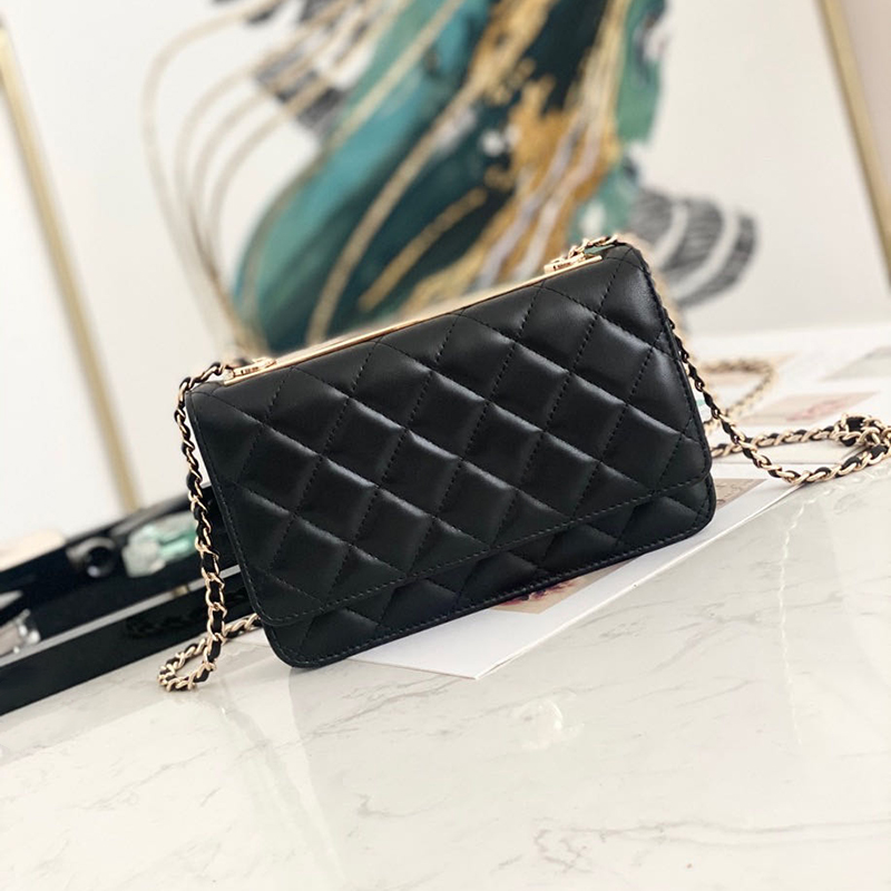 Classic Wallet On Chain Bag Double Eleven Special offer Original Quality 19CM Sheepskin WOC Designer Women Cross Body Bags T001
Classic Wallet On Chain Bag Double Eleven Special offer Original Quality 19CM Sheepskin WOC Designer Women Cross Body Bags T001