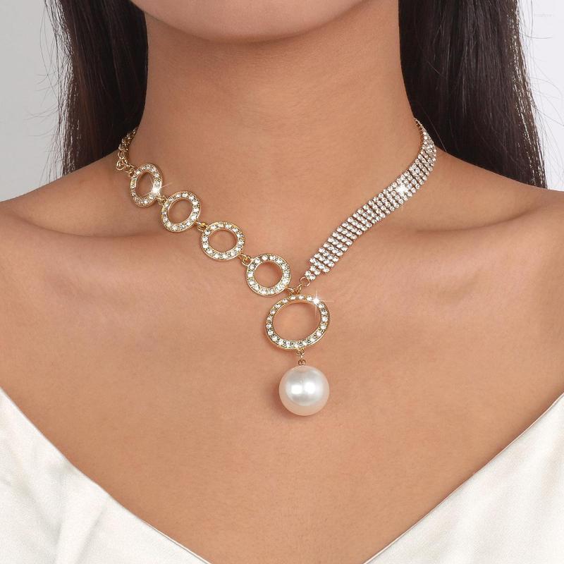 Choker 2022 Luxury Bling Crystal Simple Circle Big Simulated Pearl Beads Pendant Necklace Party Jewelry
Choker 2022 Luxury Bling Crystal Simple Circle Big Simulated Pearl Beads Pendant Necklace Party Jewelry