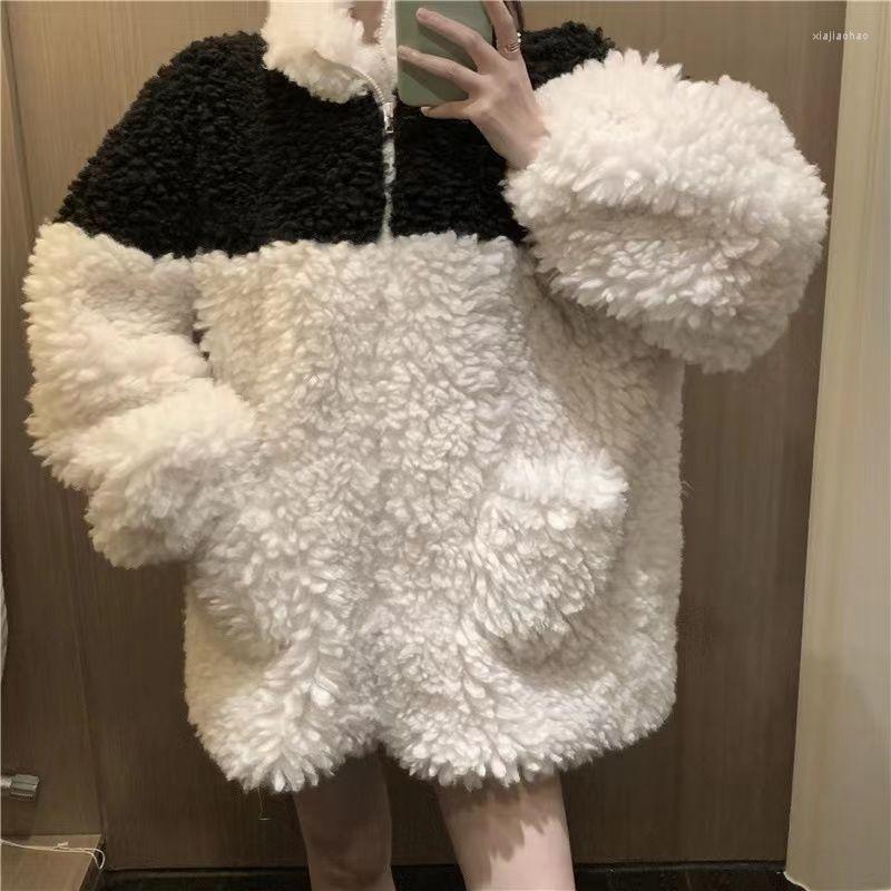 Women' Fur Winter Gray Loose Coat 2022 Women Casual Punk Style Jacket Ladies Harajuku Zippers Streetwear Vintage Clothing, And white spelling
Women' Fur Winter Gray Loose Coat 2022 Women Casual Punk Style Jacket Ladies Harajuku Zippers Streetwear Vintage Clothing, And white spelling