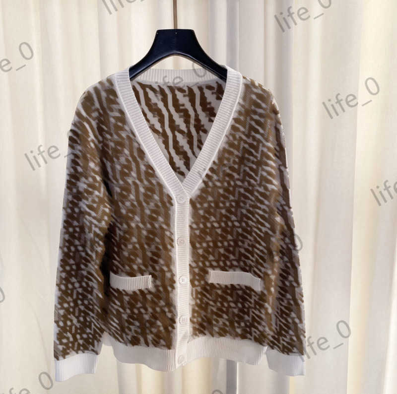 Brand Womens Sweaters Colorant Match Striped Full Body Printed Tops V-neck Single Button Knitted Cardigans Spring Autumn Warm Fashion Sweater Women 1970
Brand Womens Sweaters Colorant Match Striped Full Body Printed Tops V-neck Single Button Knitted Cardigans Spring Autumn Warm Fashion Sweater Women 1970