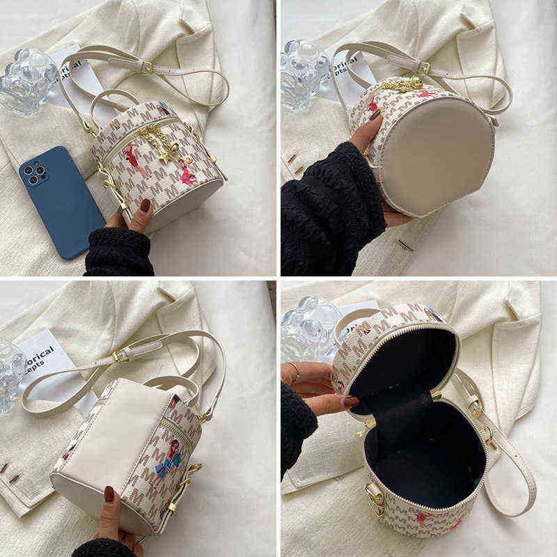 Shopping Bag Top Brand Mini Crossbody Bag for Women Designer Handbag Purse Round Tote Fashion Cartoon Printed Shoulder Luxury Bolsa 220723, Rice white.
Shopping Bag Top Brand Mini Crossbody Bag for Women Designer Handbag Purse Round Tote Fashion Cartoon Printed Shoulder Luxury Bolsa 220723, Rice white.