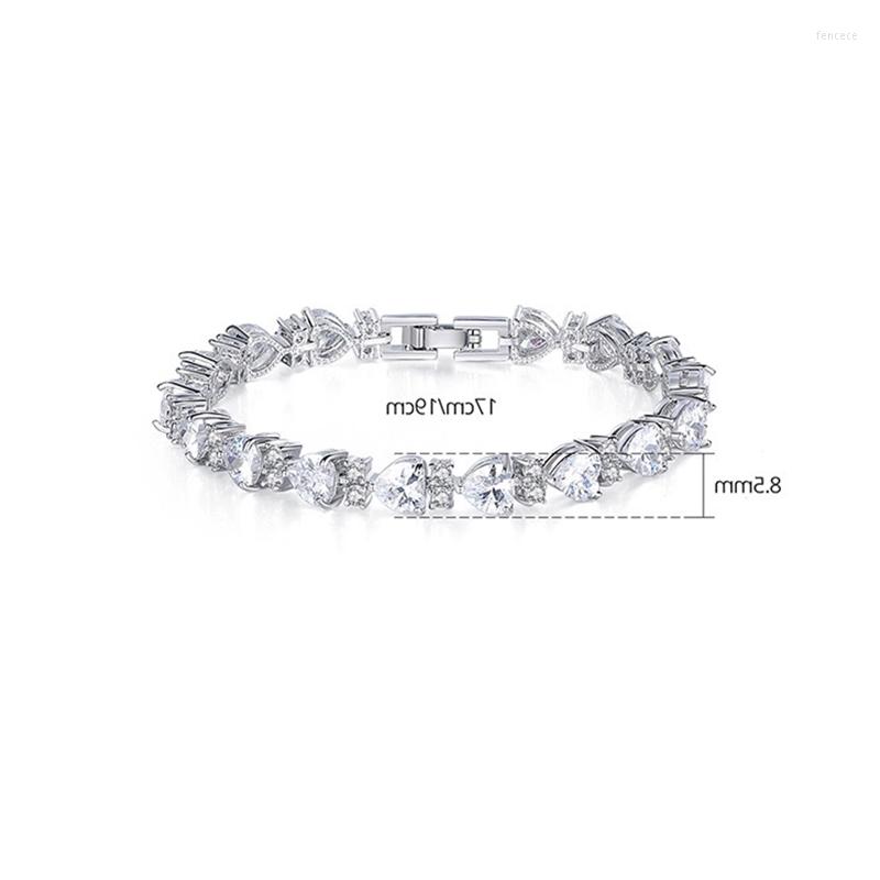 Link Bracelets Brand Fashion Luxury For Women Wedding Party Copper Winter Heart Bracelet Jewelry Ladies Classic
Link Bracelets Brand Fashion Luxury For Women Wedding Party Copper Winter Heart Bracelet Jewelry Ladies Classic