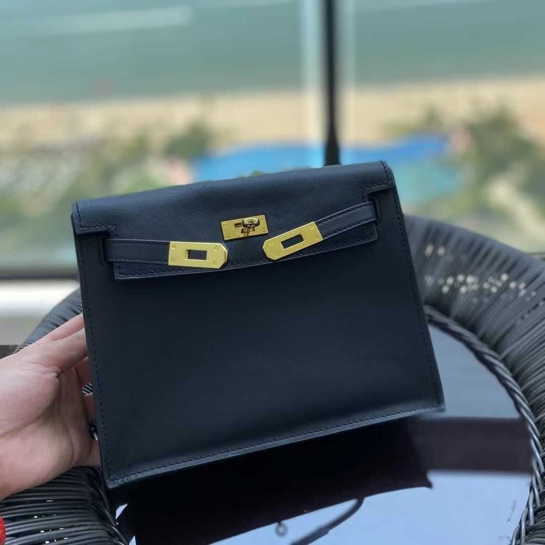 Designer Luxury Kellies Handbags Bag Women's Senior Sense Dance Swift Leather Small Square 2022 Fashion Versatile Double Shoulder, Sea anemone purple gold button
Designer Luxury Kellies Handbags Bag Women's Senior Sense Dance Swift Leather Small Square 2022 Fashion Versatile Double Shoulder, Sea anemone purple gold button