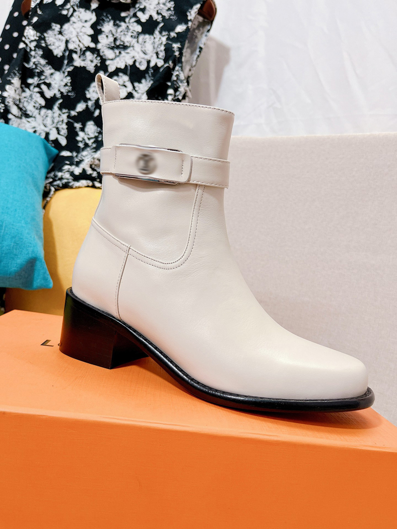 2023 BEAUBOURG boots Women Fashion Martin Boots Designer Winter Leather Womens Flat Ankle Boot Size EUR 35-40 -E060, Picture color
2023 BEAUBOURG boots Women Fashion Martin Boots Designer Winter Leather Womens Flat Ankle Boot Size EUR 35-40 -E060, Picture color
