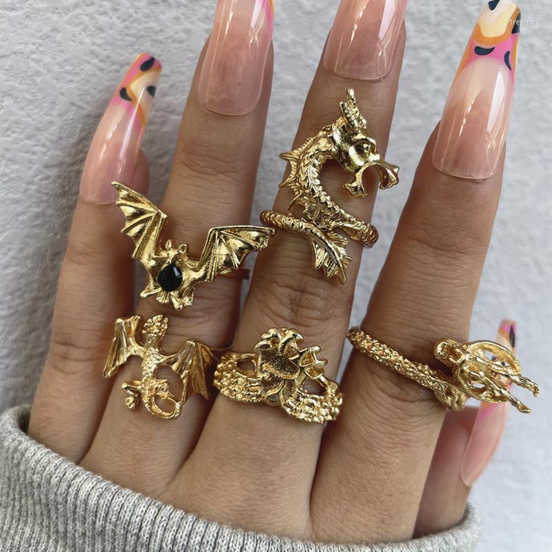 Cluster Rings 5PCS/Set Retro Punk Bat Dragon Ring For Men Women Exaggerated Antique Siver Gold Black Color Opening Adjustable Jewelry
Cluster Rings 5PCS/Set Retro Punk Bat Dragon Ring For Men Women Exaggerated Antique Siver Gold Black Color Opening Adjustable Jewelry