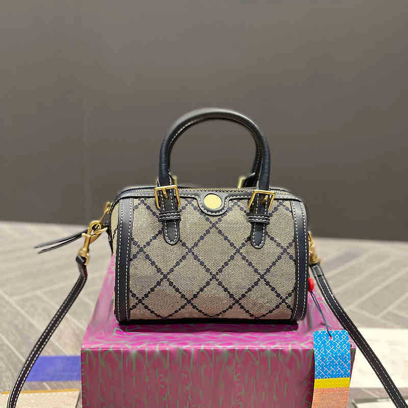 Totes Bags designer purse wallet the tote bag Shopping Handbag Women Boston Fashion Print Crossbody Shoulder Bags Casual Large Capacity 220817, Tbbag blue
Totes Bags designer purse wallet the tote bag Shopping Handbag Women Boston Fashion Print Crossbody Shoulder Bags Casual Large Capacity 220817, Tbbag blue