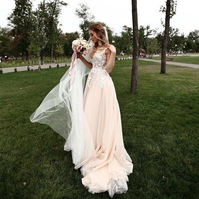 Sexy V-neck Boho Wedding Dress Sleeveless A-e Backless Appliques Gown Sofuge Vestido De Noiva Dubai Arabic Suknia Slubna